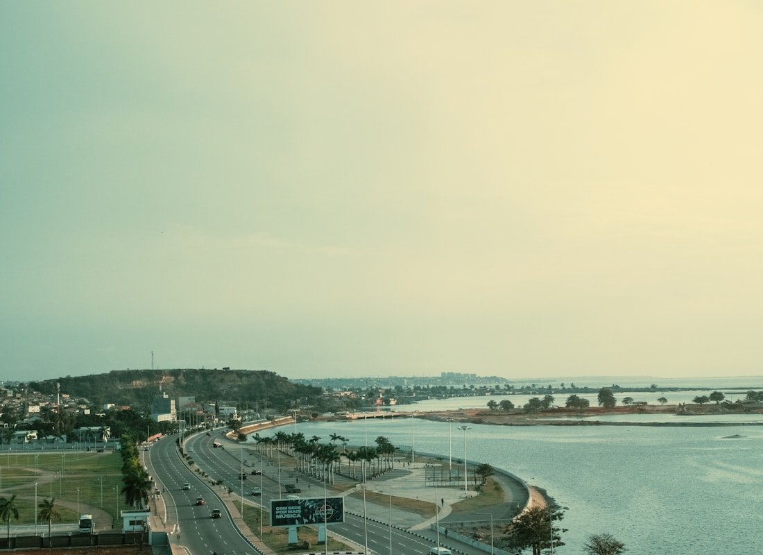 Bezpieczeństwo, miny i ubezpieczenie - Angola
