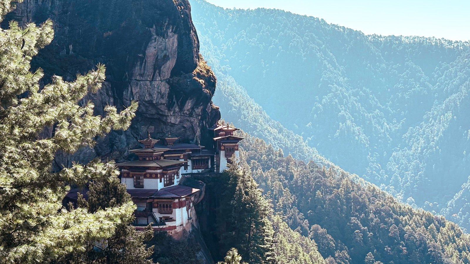 Bhutan - szczepienia i porady zdrowotne dla podróżnych