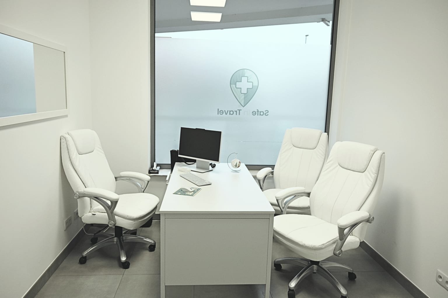 Wnętrze gabinetu SafeInTravel we Wrocławiu